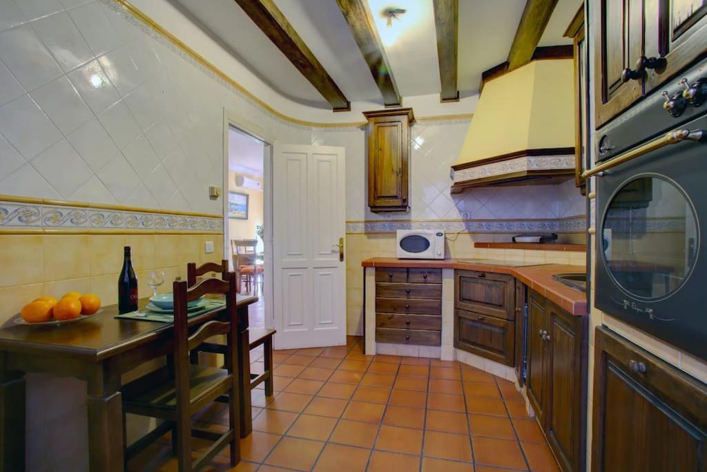 Apartamento Duplex Centro Con Garaje Gratuito ロンダ エクステリア 写真